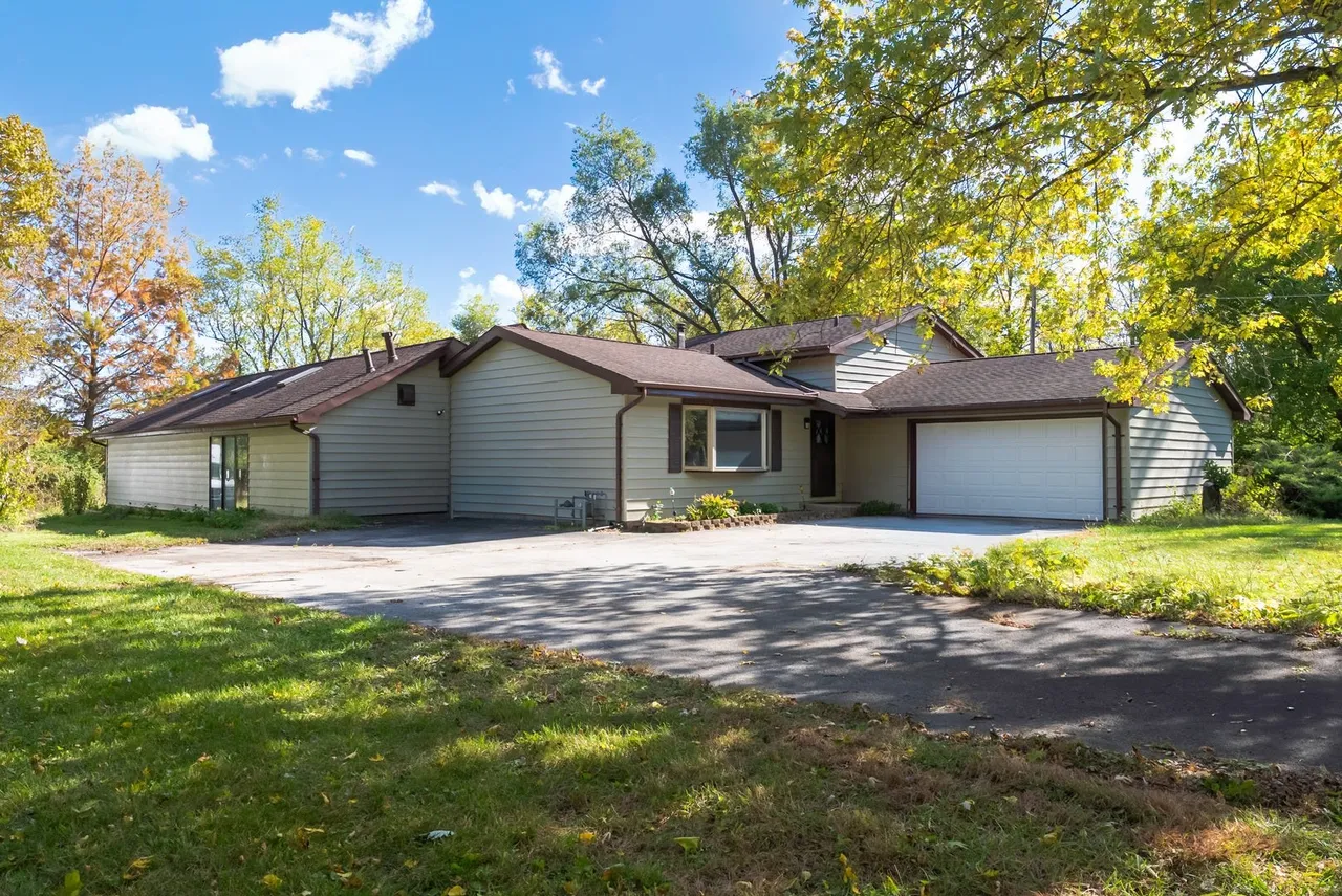 Sold listing in Beecher, IL